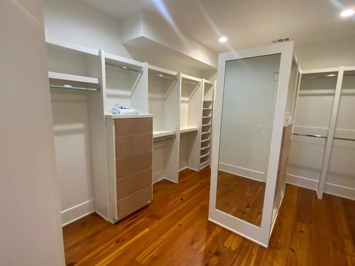 Trim Master Walk In Closet,Chicago Loop 1